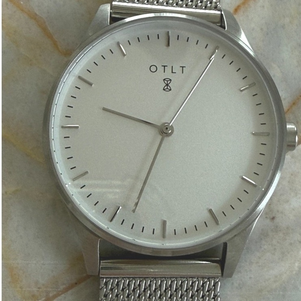 OTLT Minimalist Silver Mesh Watch White Dial Analog Quartz Stainless Steel